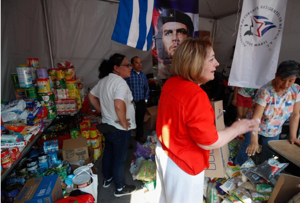 Centro de acopio en el Zócalo reúne casi 6 toneladas de ayuda para&nbsp;Cuba