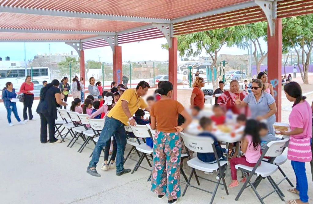 Entregan 115 desayunos a niñas, niños y personas adultas en colonia Leonardo Gastélum de Cabo San&nbsp;Lucas