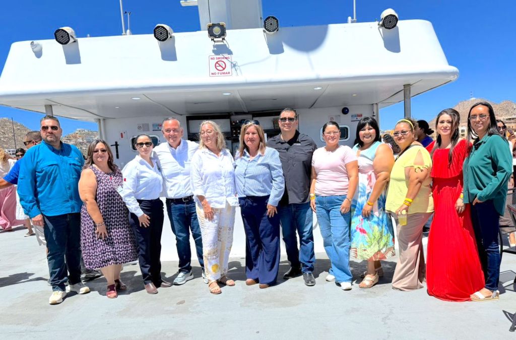 Reconocen a educadoras por su labor en la formación de la niñez en Los&nbsp;Cabos