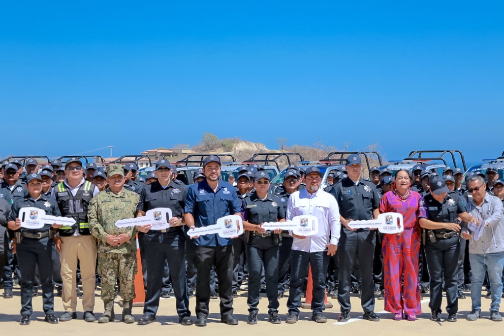 Entrega Christian Agúndez 30 nuevas patrullas para reforzar la seguridad en Los&nbsp;Cabos