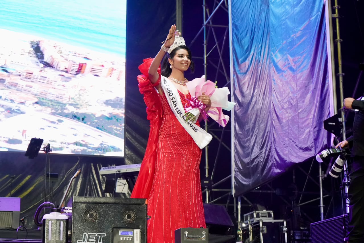 ¡Cabo San Lucas está de fiesta! Ana Daniela recibe la corona como reina&nbsp;2026